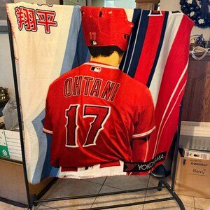 ANAHEIM ANGELS SHOHEI OHTANI FLEECE BLANKET  44 X 56 (113)